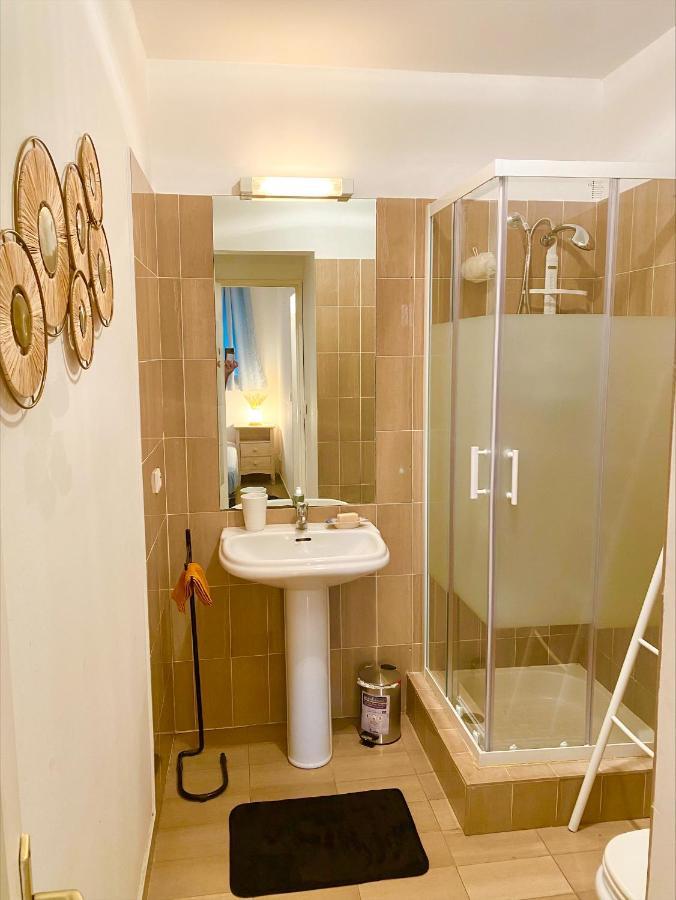 Superbe appartement à 300m de la plage, RDC - FAME MARINA BAIE DES ANGES Villeneuve-Loubet Esterno foto